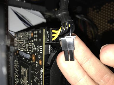 graphics card fans not spinning